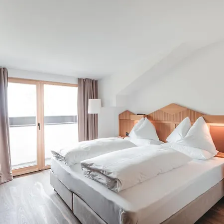 Kreuzberg Monte Croce Otel