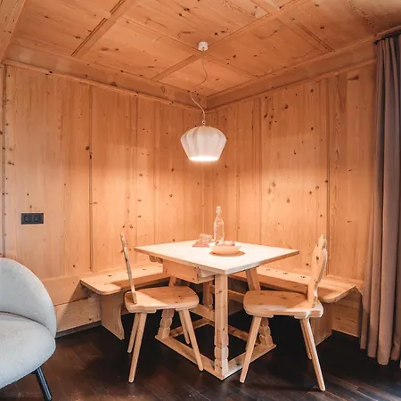 Hotel Kreuzberg Monte Croce 4*