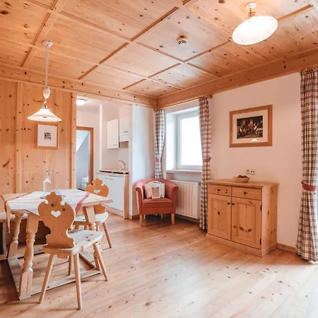Kreuzberg Monte Croce Hotel 4*